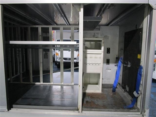 HINO DUTRO 2018 Image 31