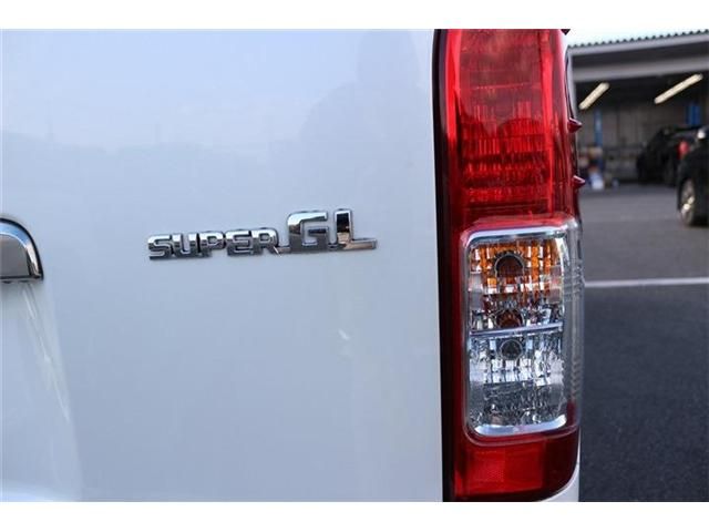 TOYOTA HIACE VAN 2WD 2018 Image 31