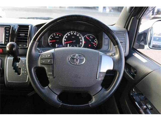 TOYOTA HIACE VAN 2WD 2018 Image 31