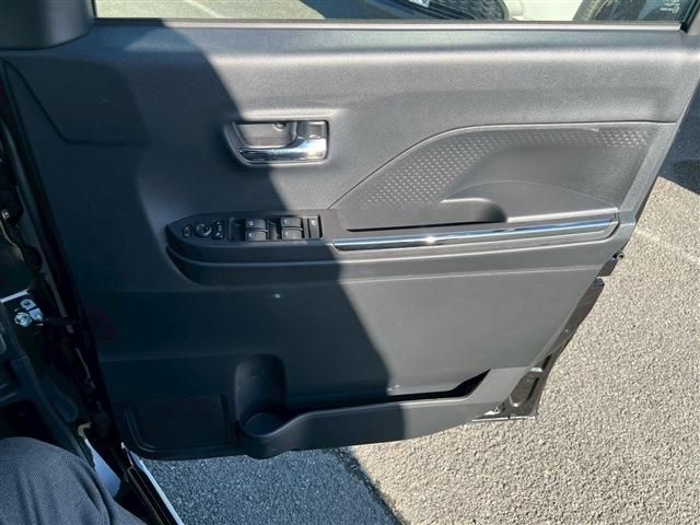 DAIHATSU TANTO CUSTOM 2024 Image 31