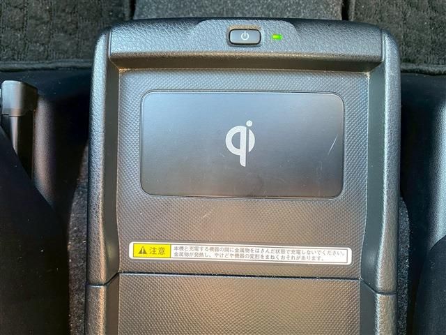 TOYOTA VOXY HYBRID 2014 Image 31