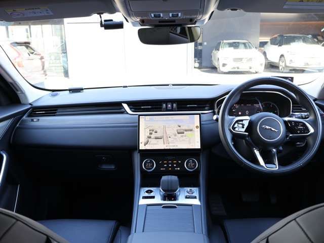 JAGUAR F-PACE 2023 Image 31