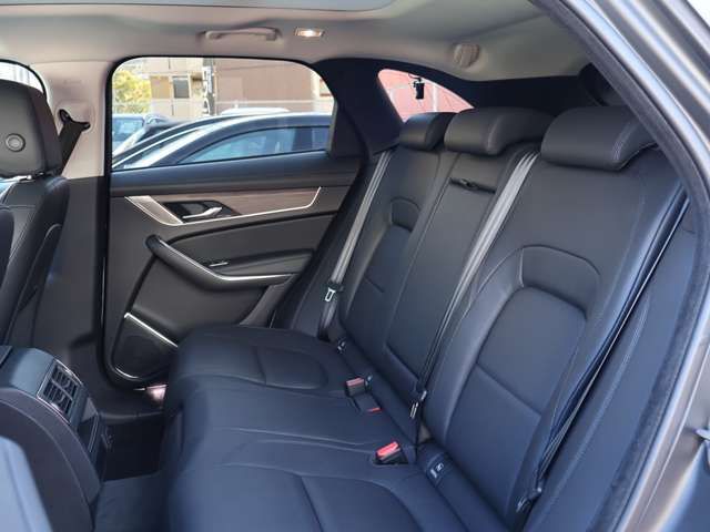 JAGUAR F-PACE 2023 Image 31