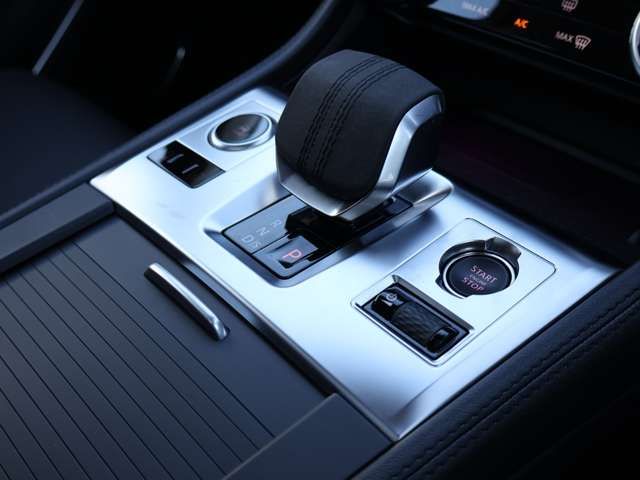 JAGUAR F-PACE 2023 Image 31