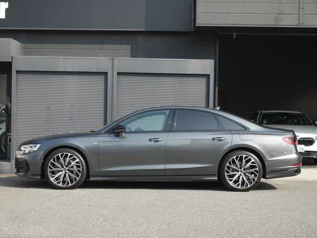AUDI A8 2023 Image 31