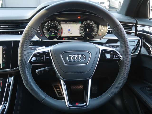 AUDI A8 2023 Image 31