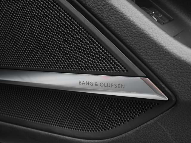 AUDI A8 2023 Image 31