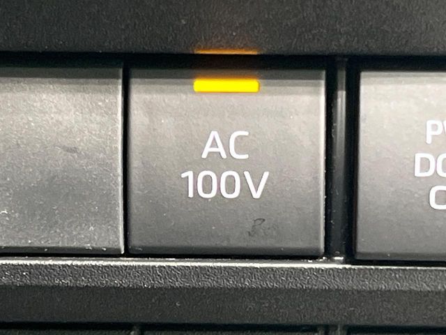 TOYOTA VOXY HYBRID 2023 Image 31