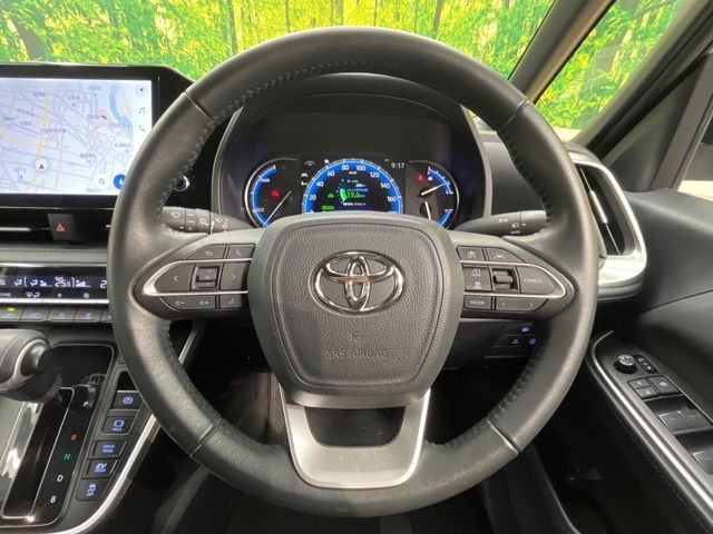 TOYOTA VOXY HYBRID 2023 Image 31