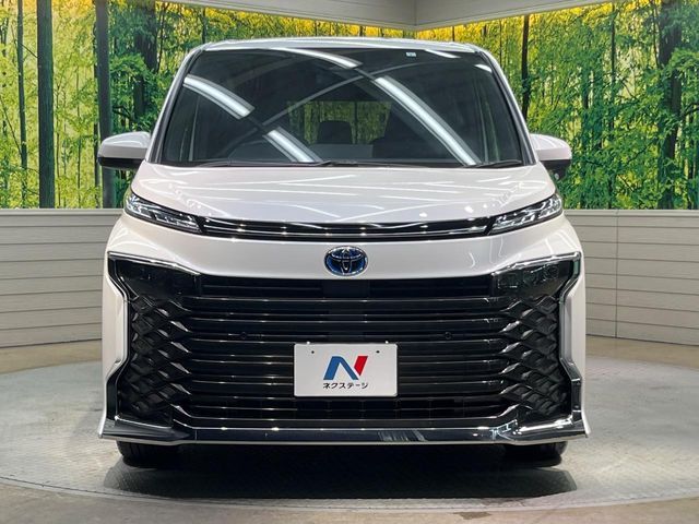 TOYOTA VOXY HYBRID 2023 Image 31