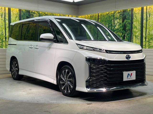 TOYOTA VOXY HYBRID 2023 Image 31