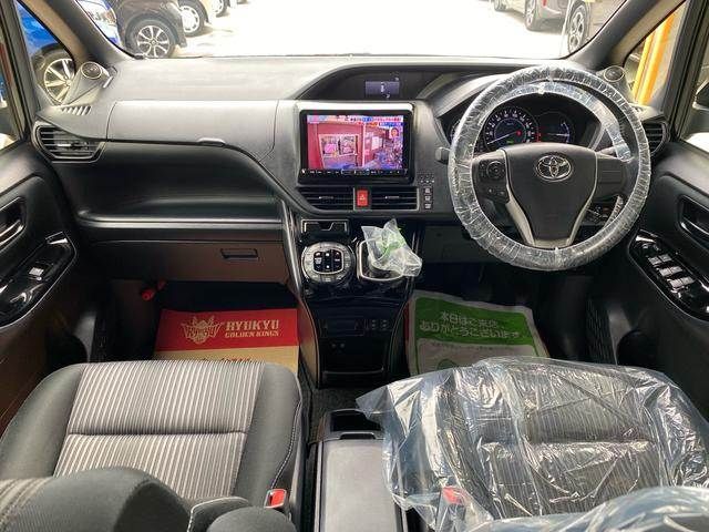 TOYOTA VOXY 2017 Image 31