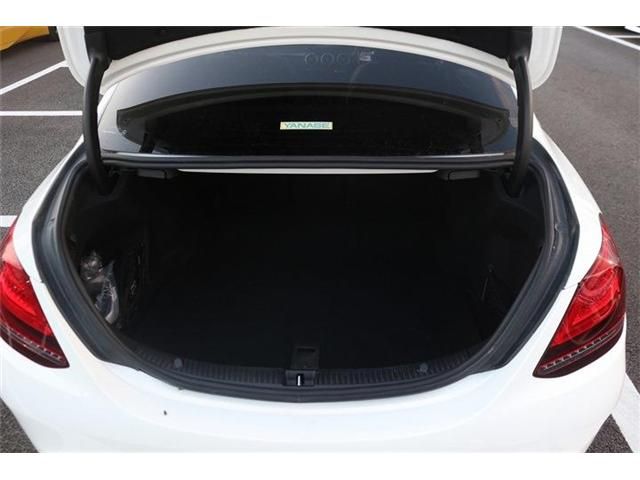 MERCEDES BENZ C CLAS 2018 Image 31