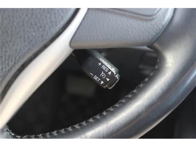 TOYOTA NOAH HYBRID 2017 Image 31