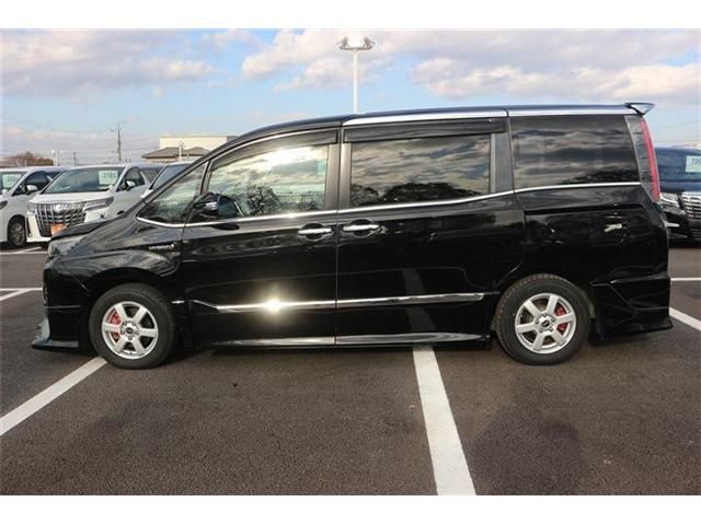 TOYOTA NOAH HYBRID 2017 Image 31