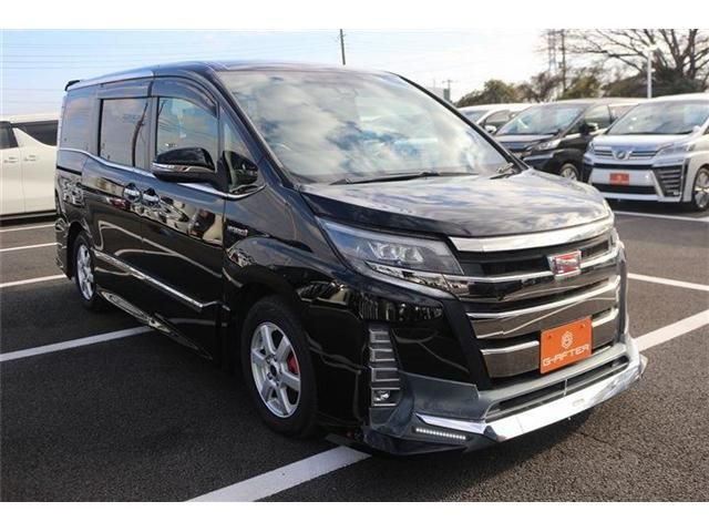 TOYOTA NOAH HYBRID 2017 Image 31