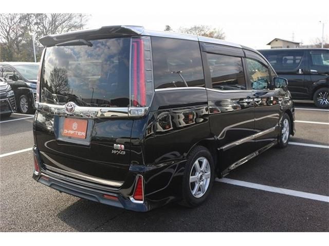 TOYOTA NOAH HYBRID 2017 Image 31
