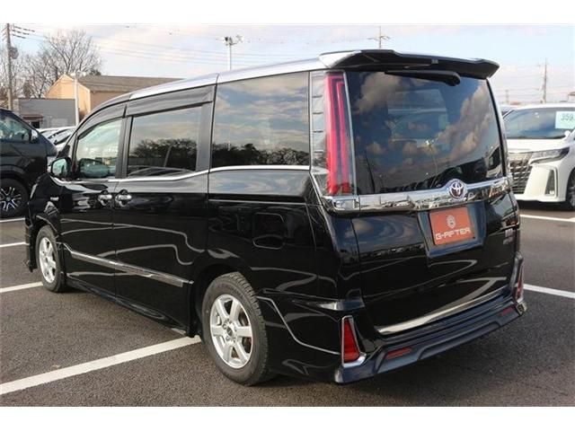 TOYOTA NOAH HYBRID 2017 Image 31