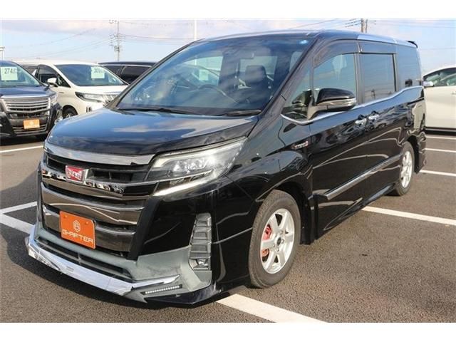 TOYOTA NOAH HYBRID 2017 Image 31