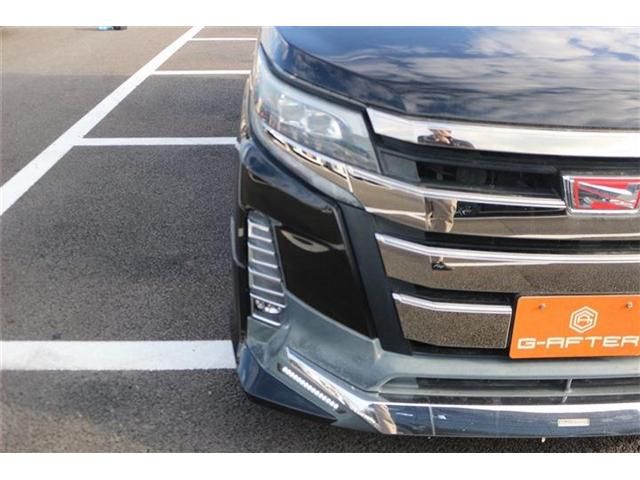 TOYOTA NOAH HYBRID 2017 Image 31