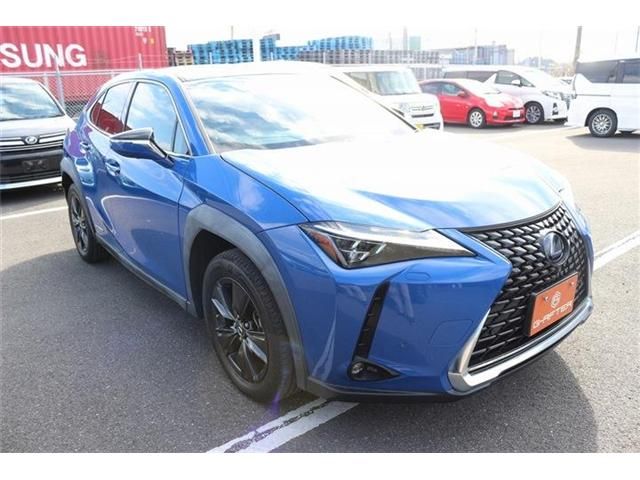 TOYOTA LEXUS UX250H 2020 Image 31