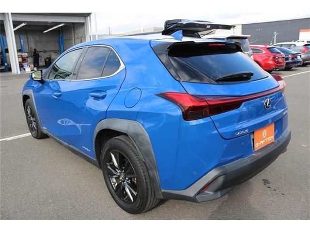 TOYOTA LEXUS UX250H 2020 Image 31