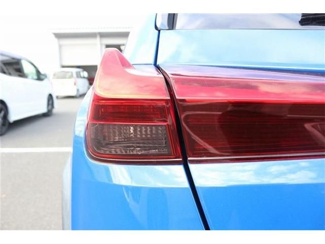 TOYOTA LEXUS UX250H 2020 Image 31