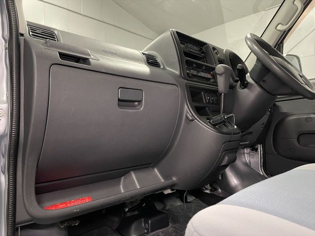 DAIHATSU HIJET CARGO 2013 Image 31