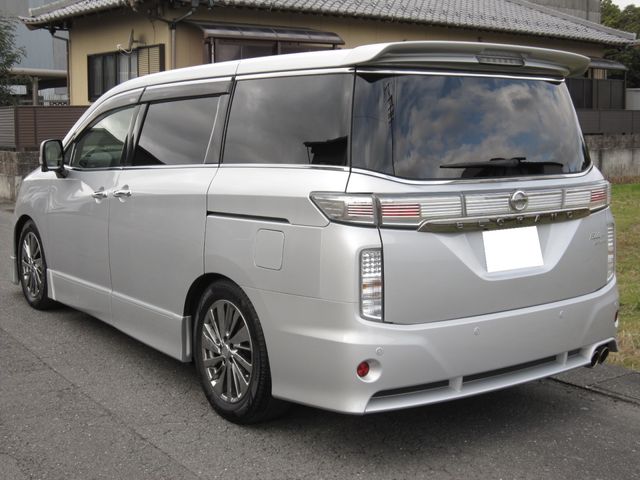NISSAN ELGRAND  4WD 2014 Image 31