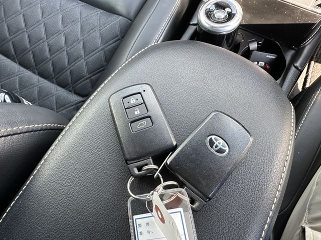 TOYOTA HARRIER 2WD 2016 Image 31