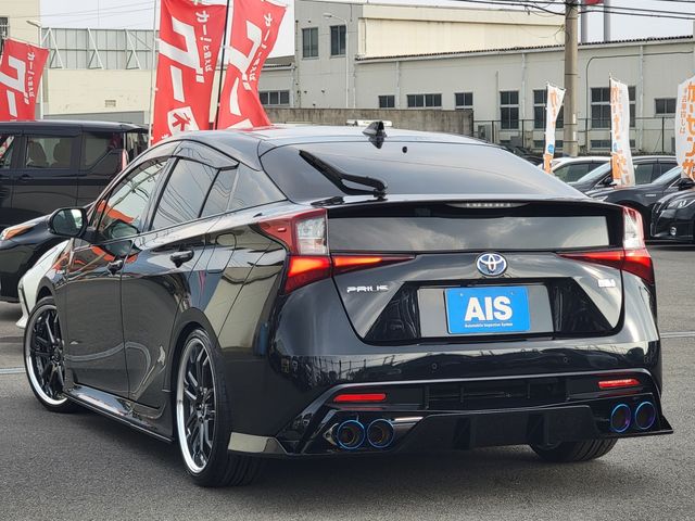 TOYOTA PRIUS 2019 Image 31