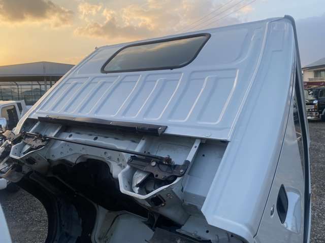 ISUZU ELF 2009 Image 31