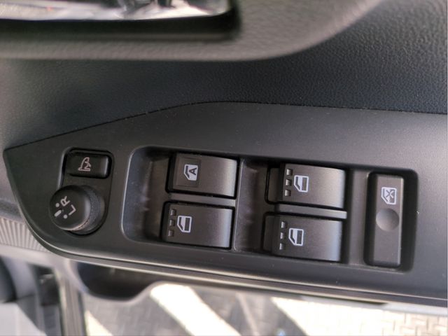 DAIHATSU WAKE 2014 Image 31