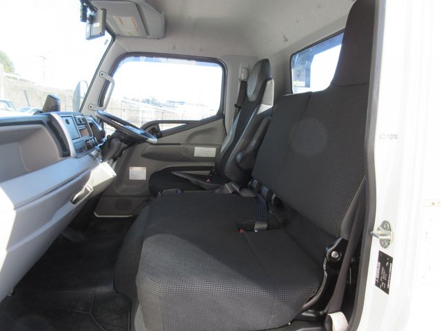 MITSUBISHI CANTER 2021 Image 31