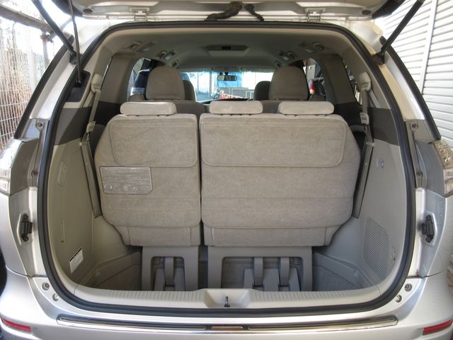 TOYOTA ESTIMA 2006 Image 31