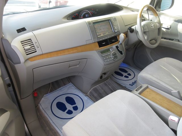 TOYOTA ESTIMA 2006 Image 31