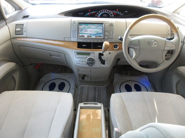 TOYOTA ESTIMA 2006 Image 31