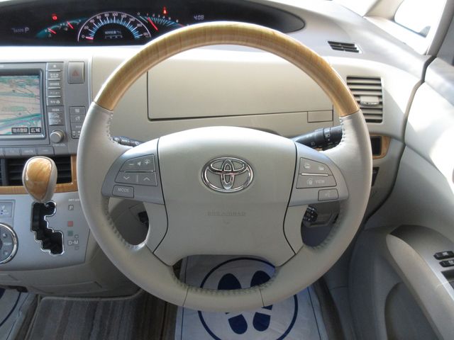 TOYOTA ESTIMA 2006 Image 31