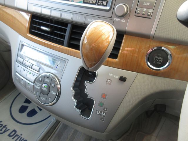 TOYOTA ESTIMA 2006 Image 31