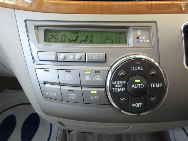 TOYOTA ESTIMA 2006 Image 31