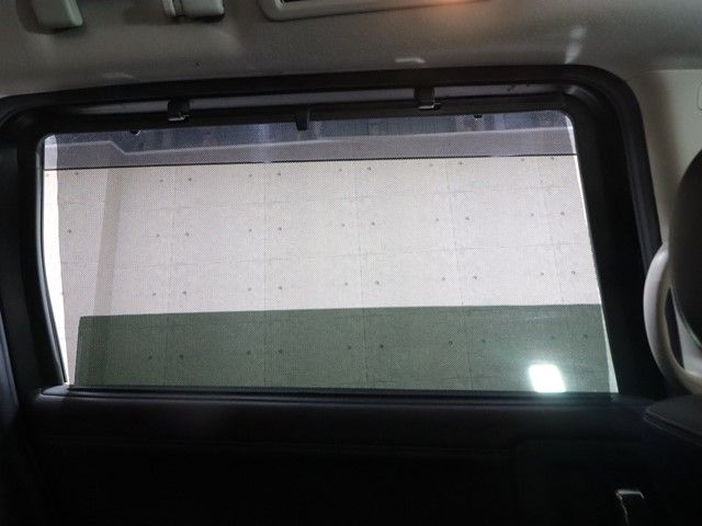 NISSAN ELGRAND 2013 Image 31