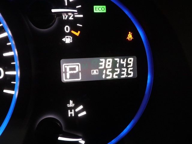 NISSAN ELGRAND 2013 Image 31