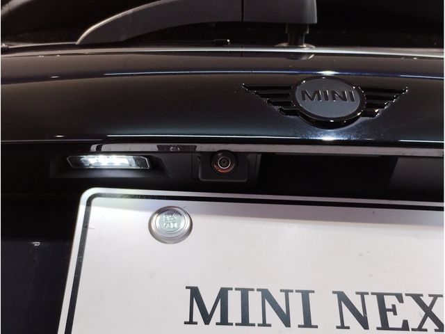 BMW MINI COOPER SD 5DOOR 2022 Image 31