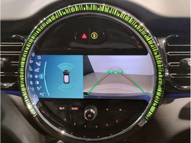 BMW MINI COOPER SD 5DOOR 2022 Image 31