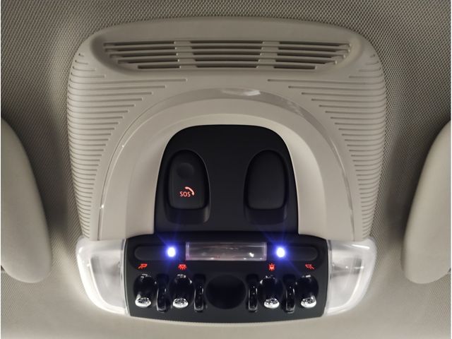 BMW MINI COOPER SD 5DOOR 2022 Image 31