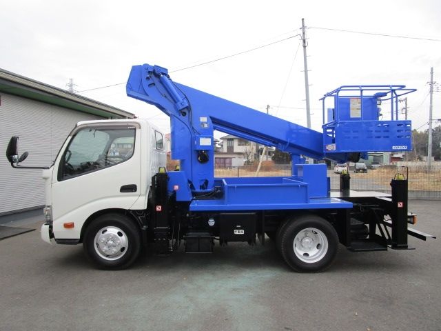 HINO DUTRO 2016 Image 31