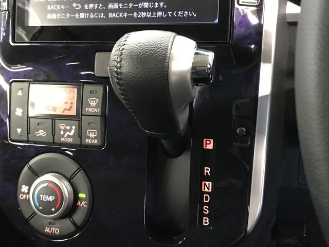 DAIHATSU TANTO CUSTOM 2019 Image 31