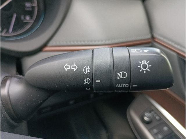 TOYOTA HARRIER 4WD 2021 Image 31