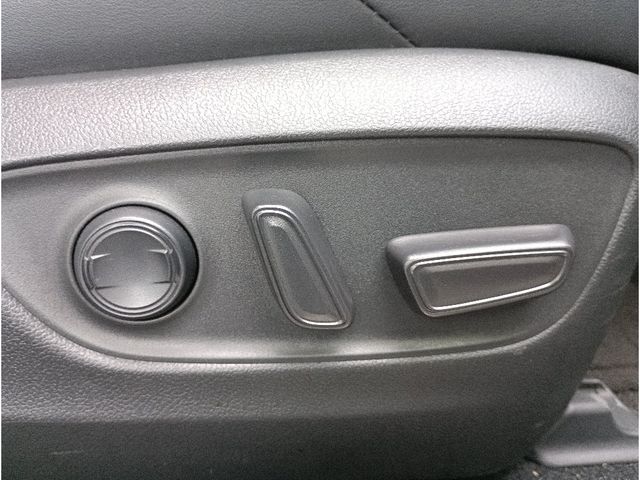 TOYOTA HARRIER 4WD 2021 Image 31