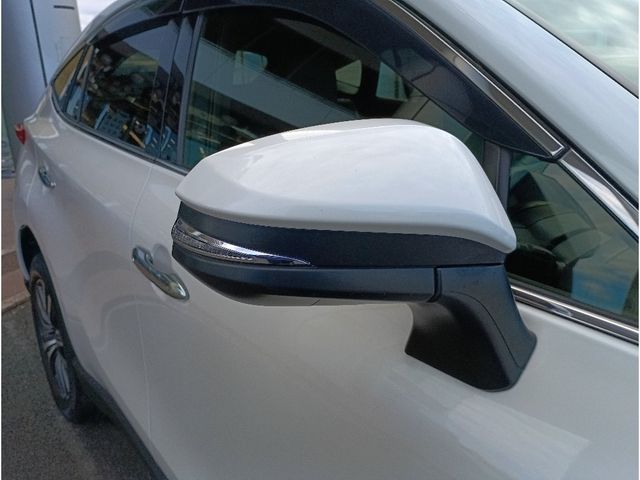 TOYOTA HARRIER 4WD 2021 Image 31